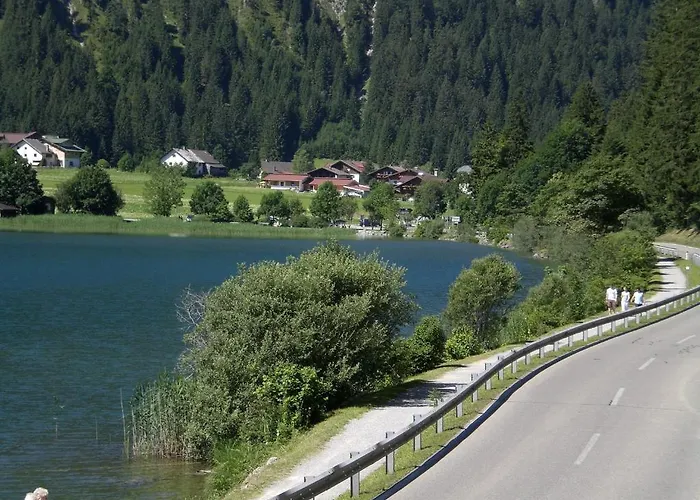 Almdorf Tirol Feriepark Haldensee