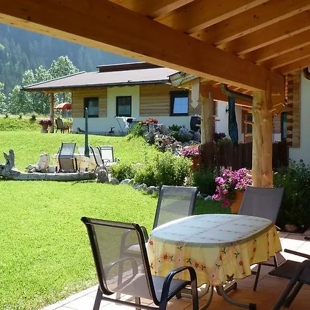 Almdorf Tirol Kompleks wypoczynkowy 3*