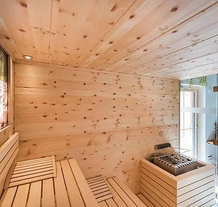 Kompleks wypoczynkowy Almdorf Tirol 3*