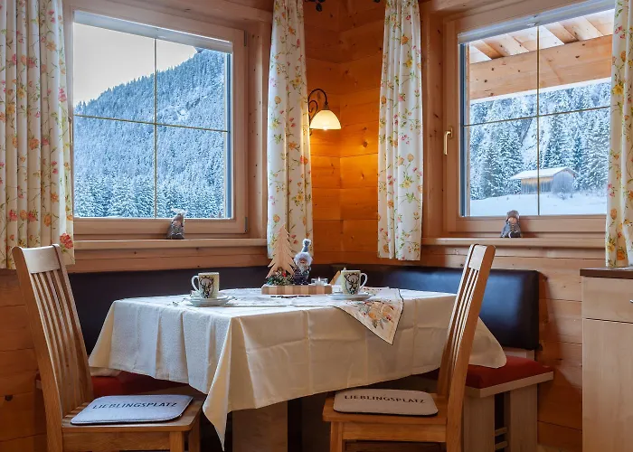 Almdorf Tirol Хальдензе